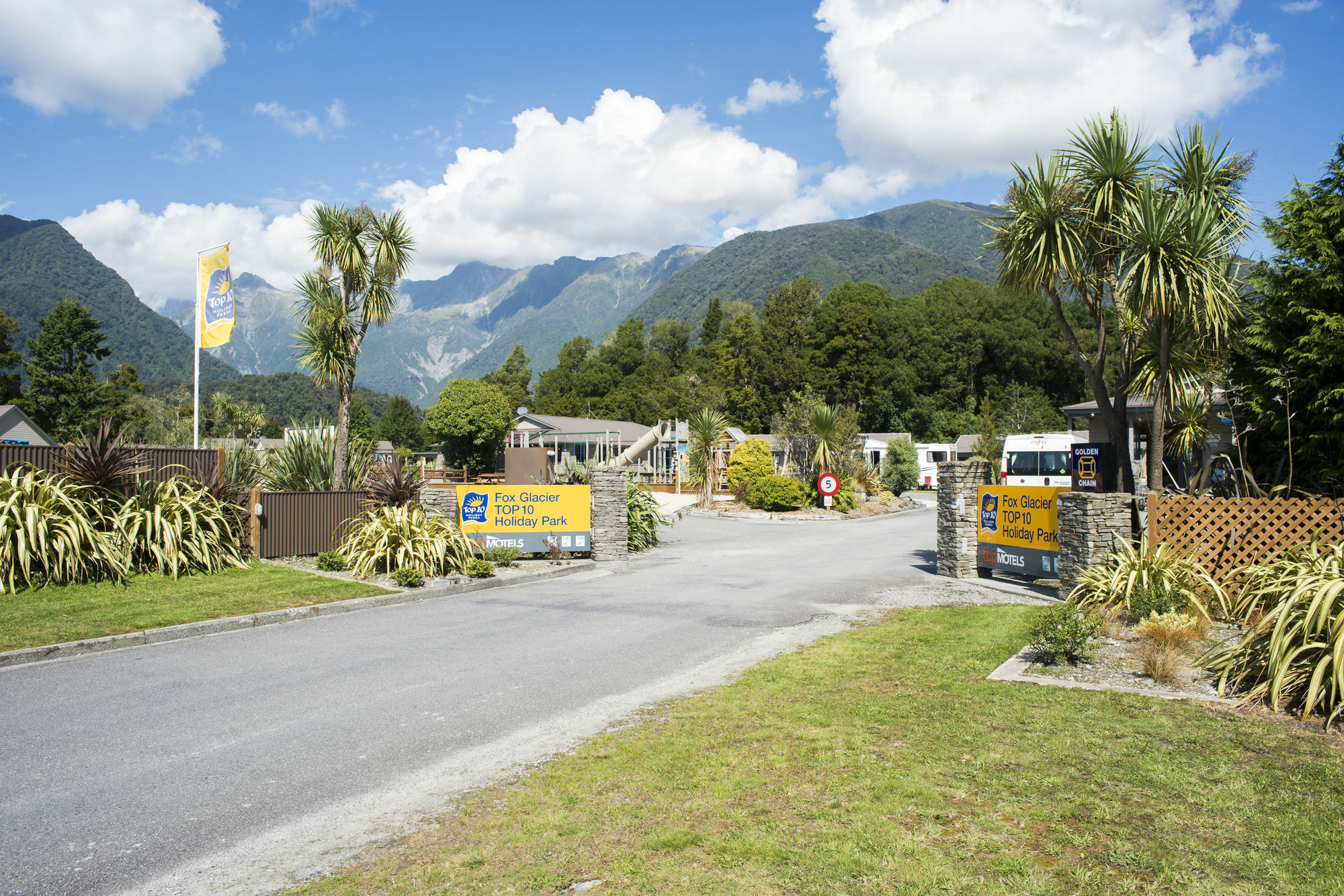 Fox Glacier Top 10 Holiday Park & Motels Exteriér fotografie